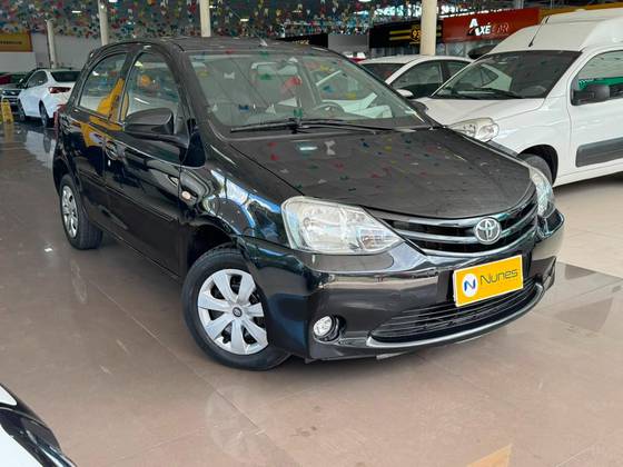 TOYOTA ETIOS 1.5 XS 16V FLEX 4P MANUAL TOYOTA ETIOS 1.5 XS 16V FLEX 4P MANUAL